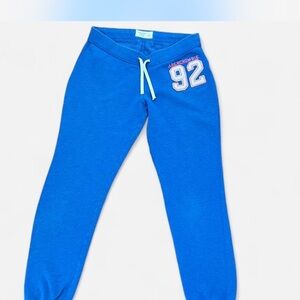 ABERCROMBIE & FITCH • LEGGINGS
Women • Size S • Great condition